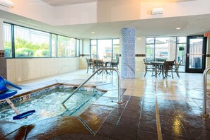 屋内プール