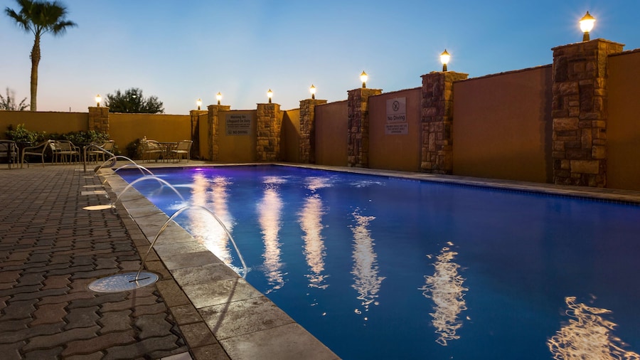 Hampton Inn & Suites Mission