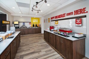 Free daily buffet breakfast  - Hampton Inn & Suites St. Cloud, MN (St Cloud)
