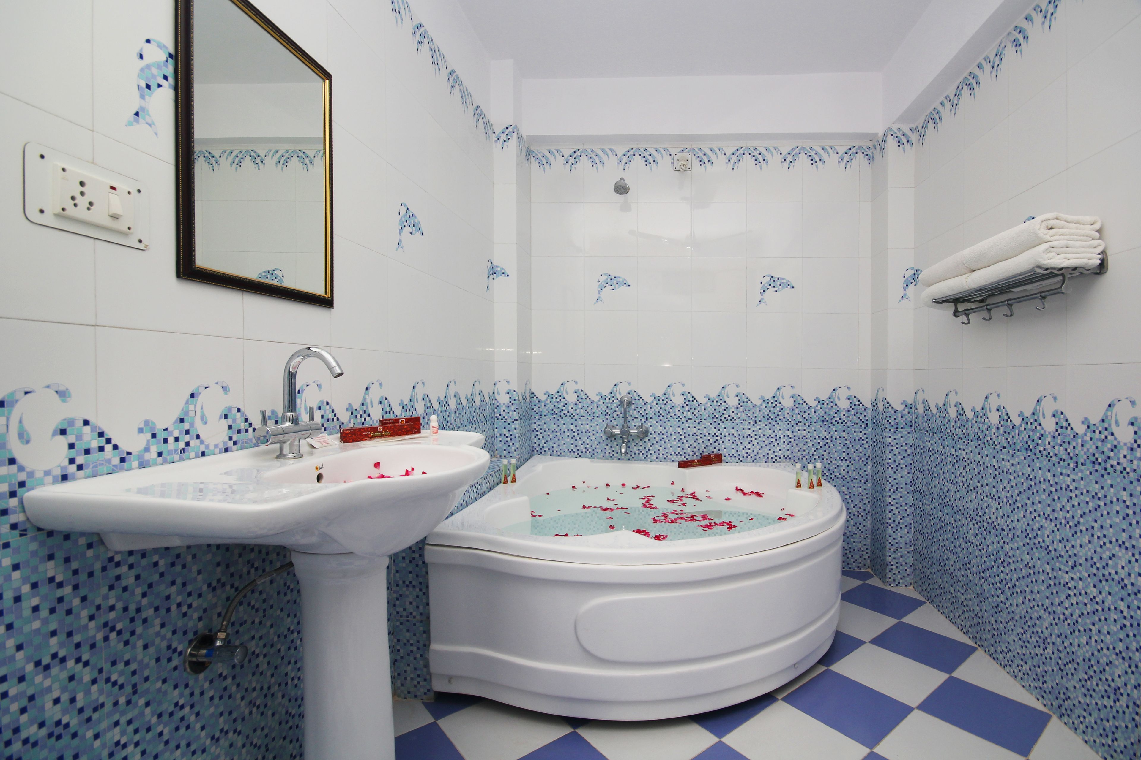 Caja de seguridad en la habitación y decoración personalizada 