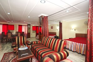 Royal Family Suite | Living area | 32-inch LED TV with cable channels, TV - Hotel Padmini Palace (Udaipur)