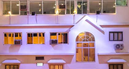 Hotel Padmini Palace