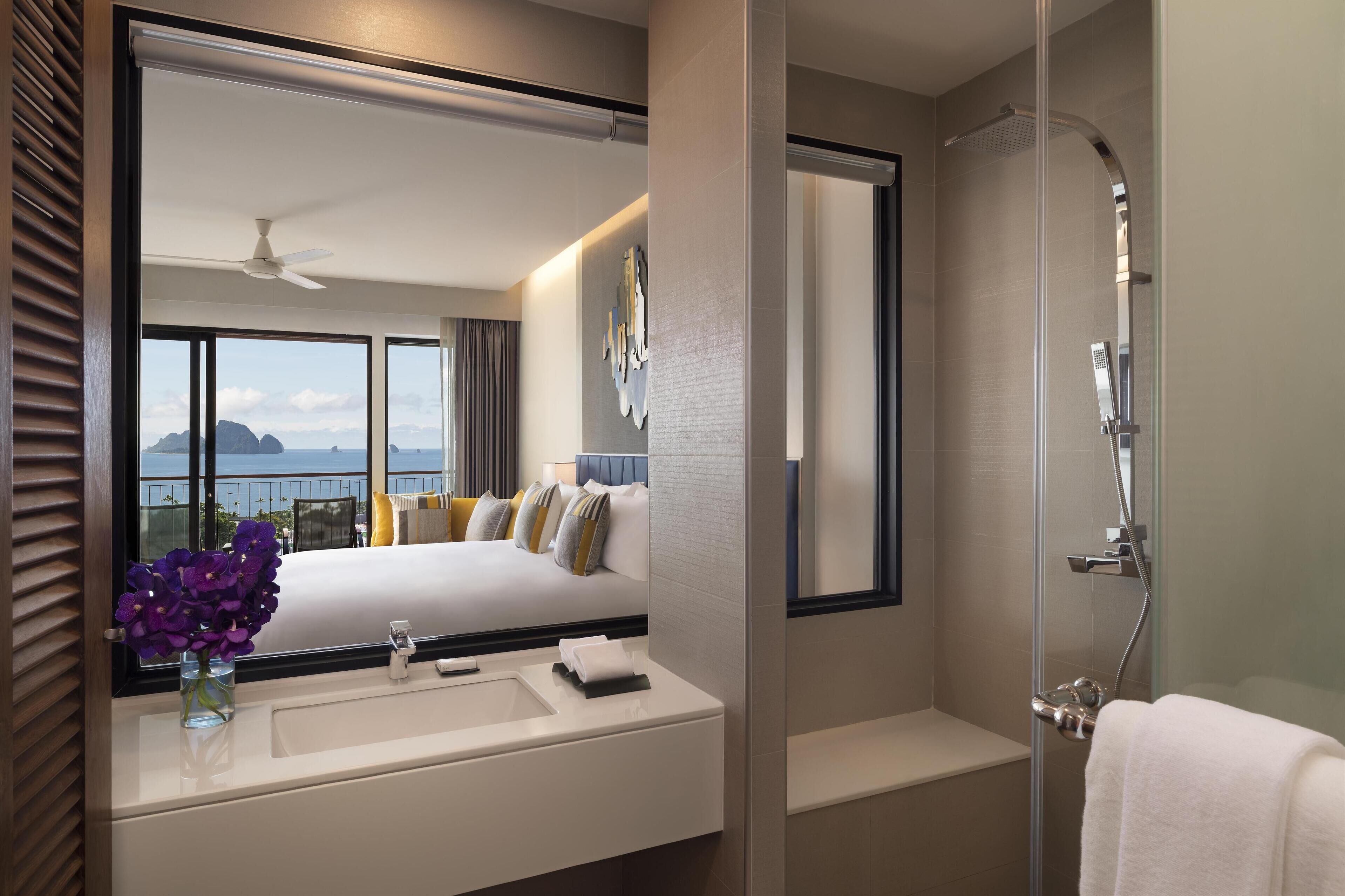 1 bedroom, minibar, in-room safe, blackout curtains