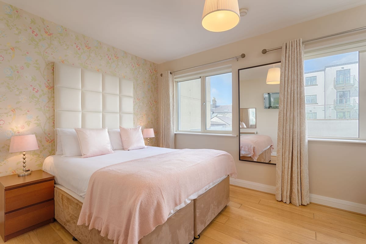 Apartment, 1 Bedroom | Hypo-allergenic bedding, Select Comfort beds, individually furnished