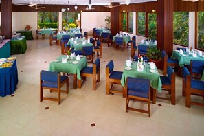 Daily continental breakfast (INR 560 per person)