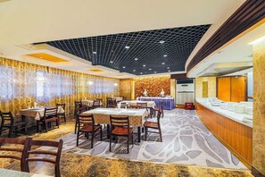 تناول الطعام