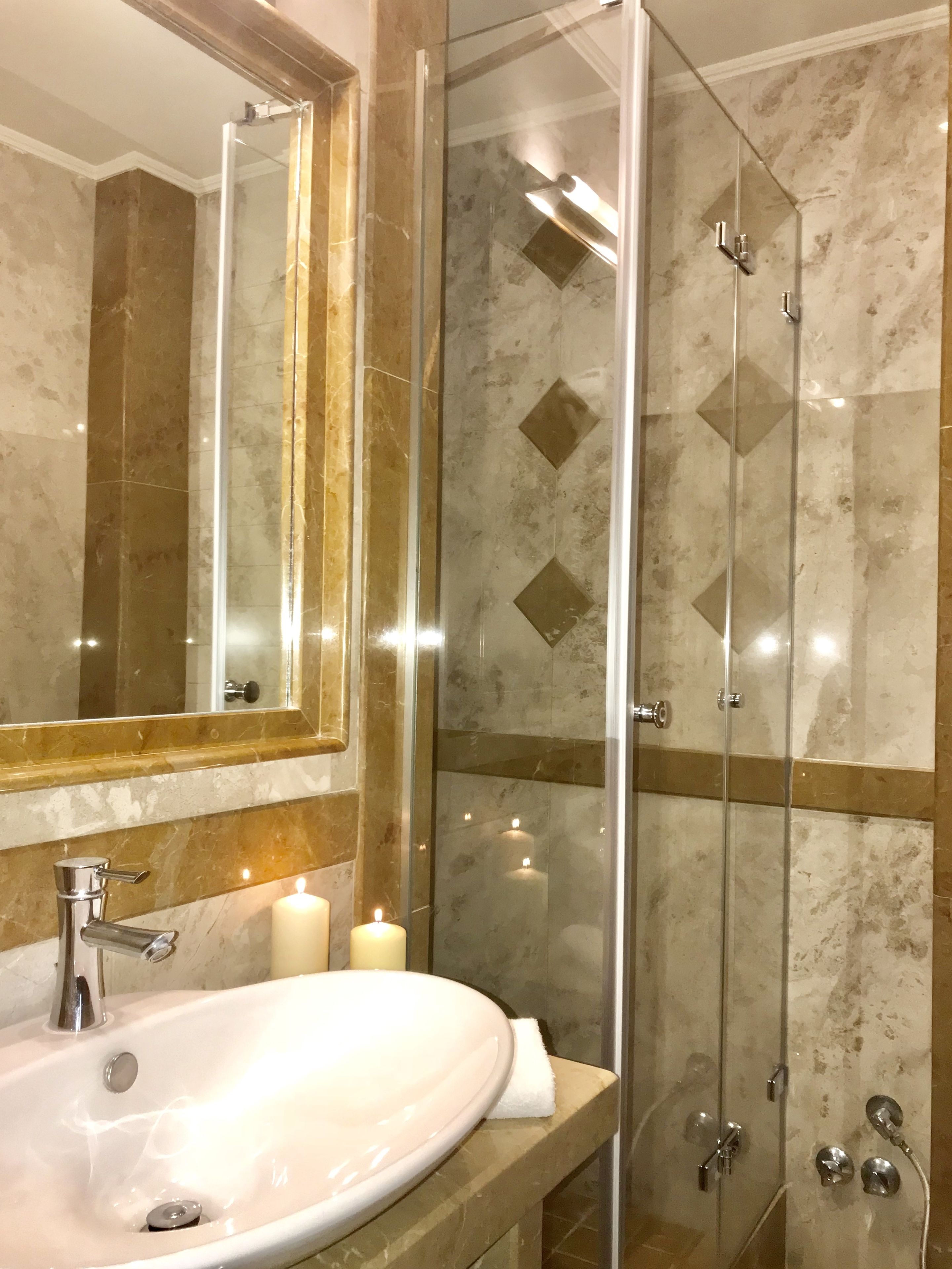 shower, free toiletries, hair dryer, slippers