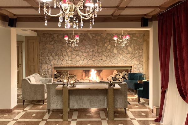 Coin salon dans le hall