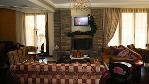 Unclassified image, 2 of 42, button - Grand Chalet (Kato Nevrokopi)