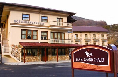 Grand Chalet