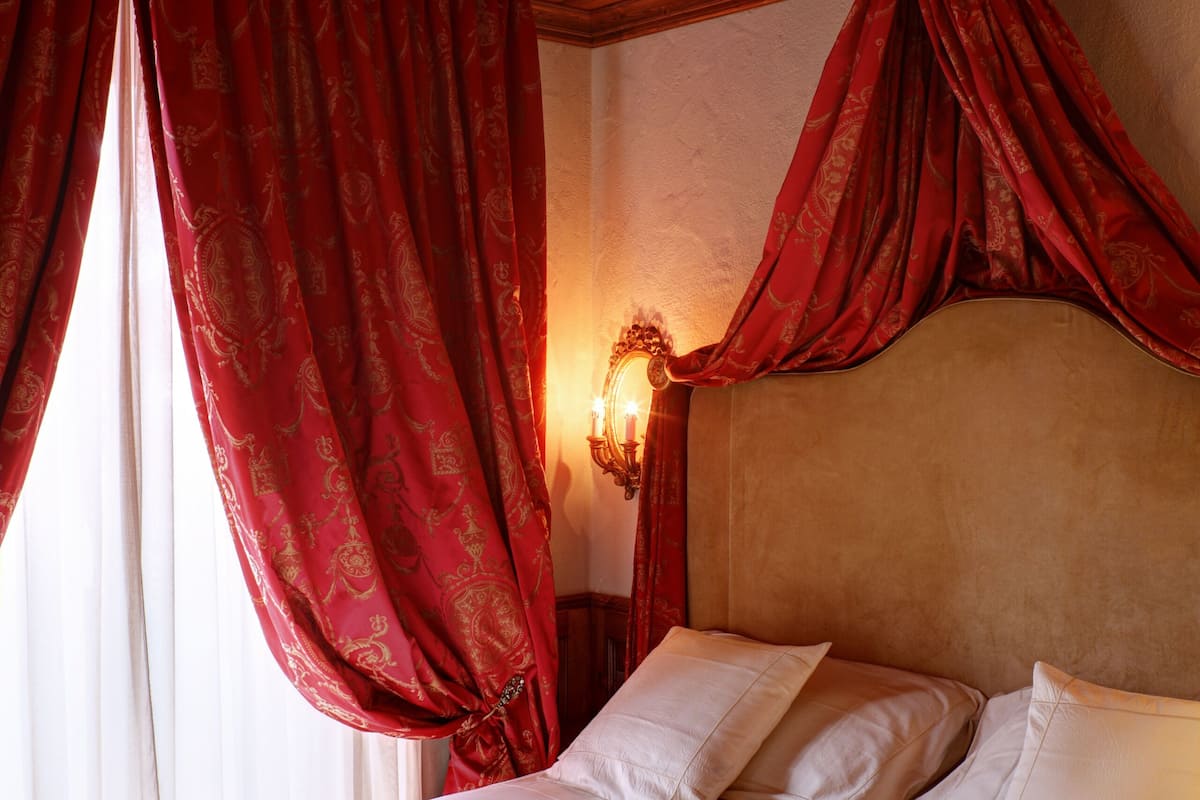Quarto casal ou duplo romântico | Frigobar, cofres nos quartos, escrivaninha, berços (sobretaxa)