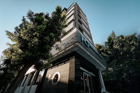 Fachada de la propiedad. Domotel Olympia