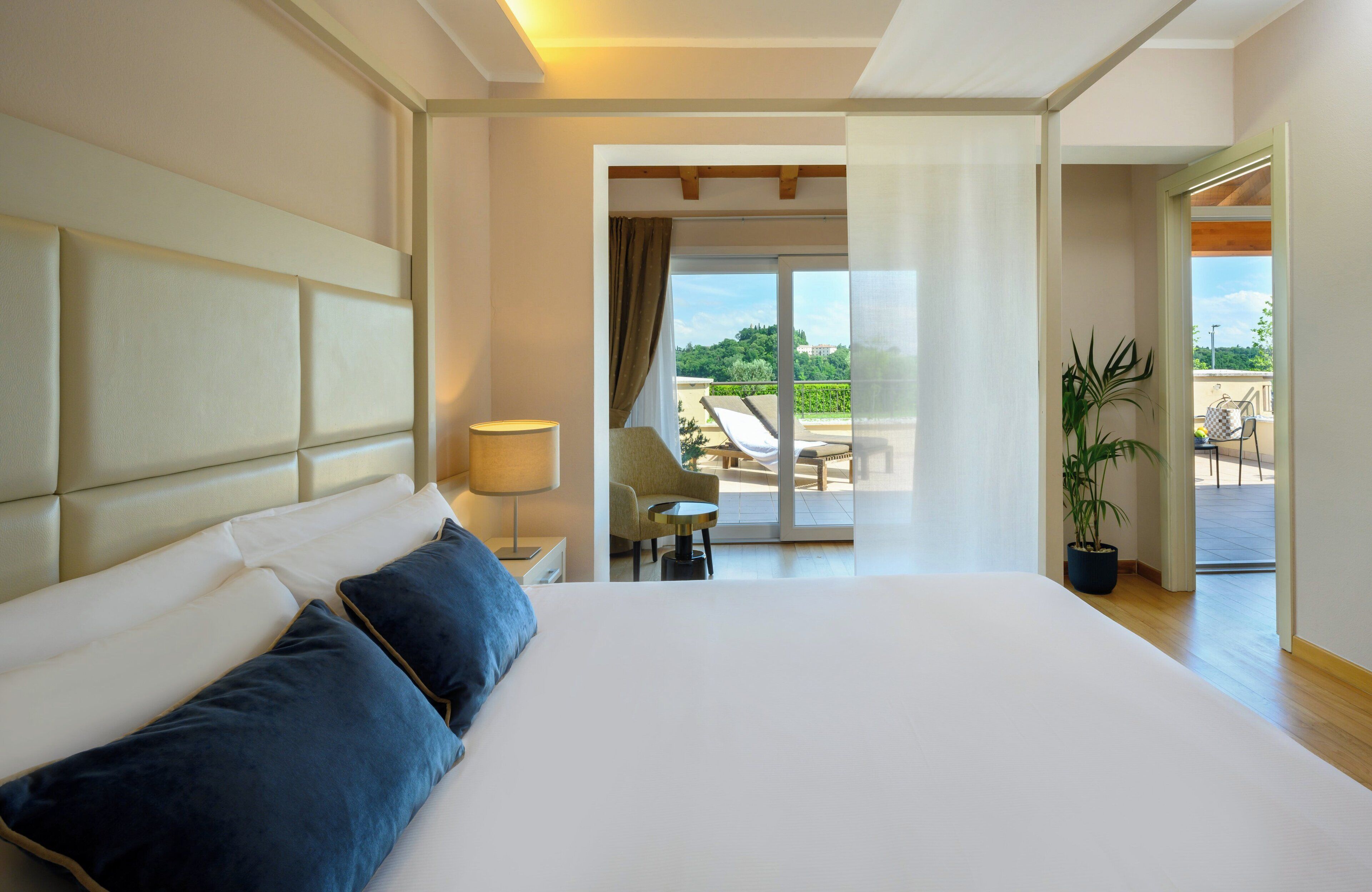 1 bedroom, minibar, in-room safe, desk