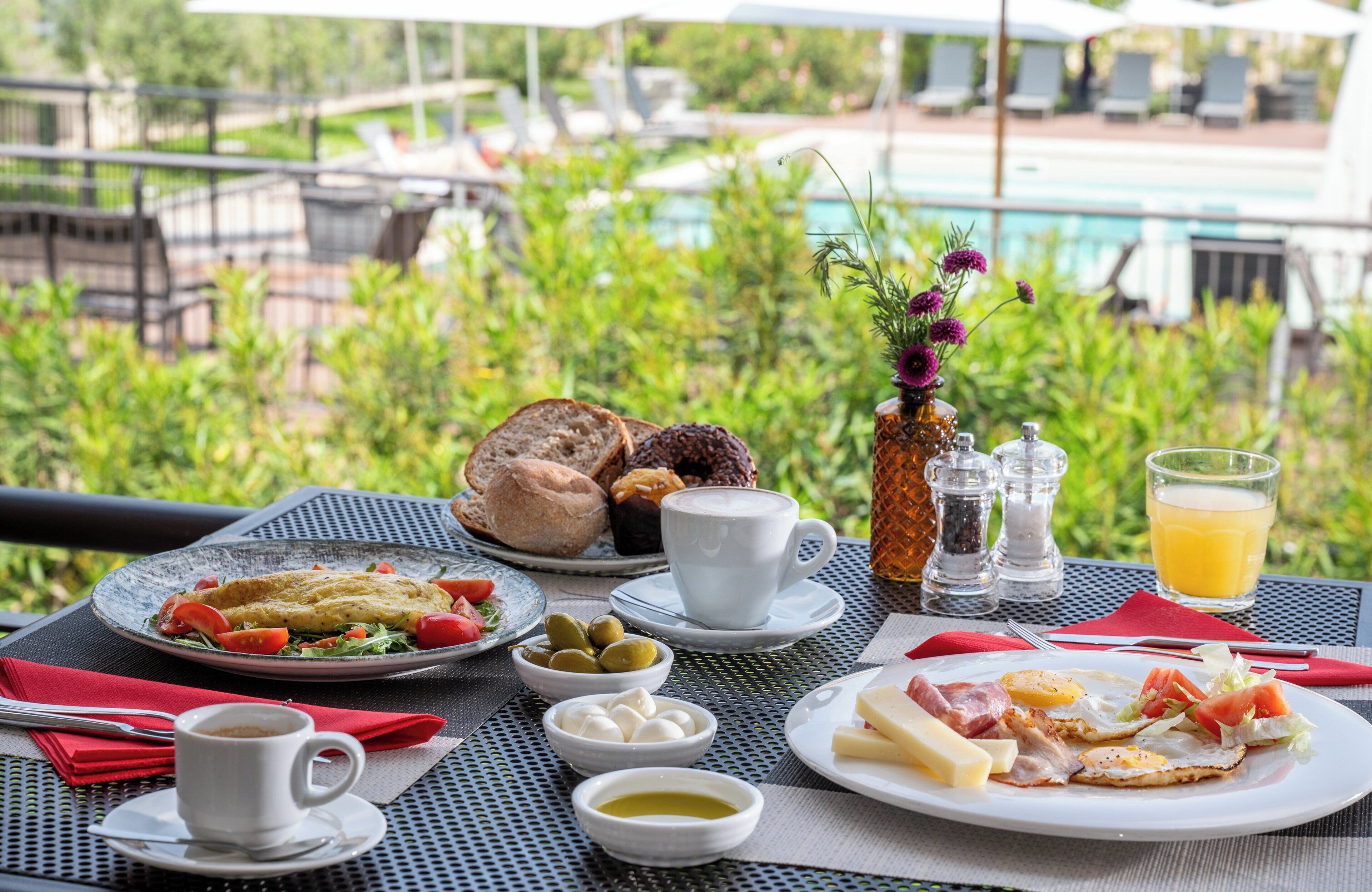 Frokostbuffé hver dag (mot et tillegg)