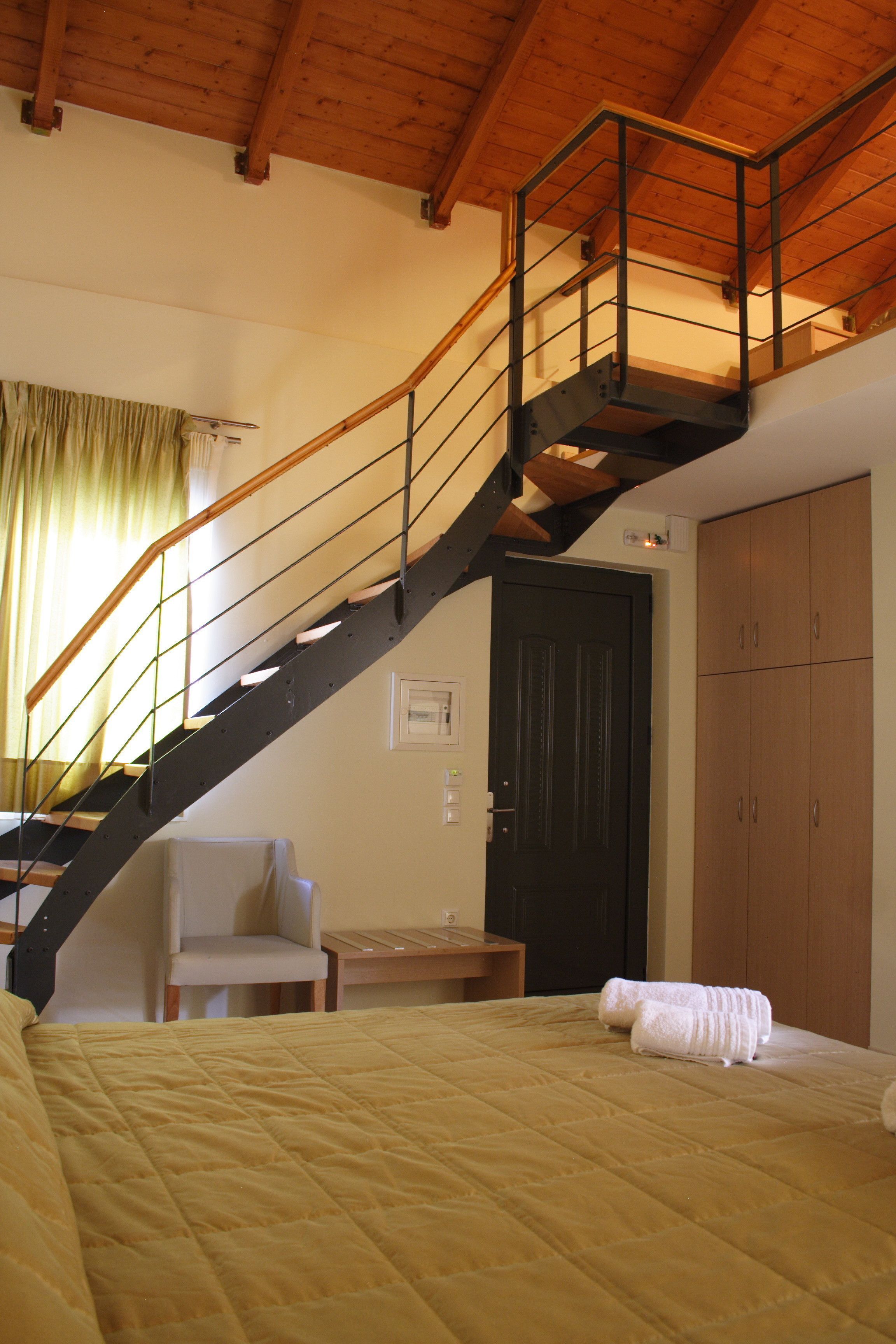 Premium bedding, in-room safe, free cots/infant beds, free WiFi