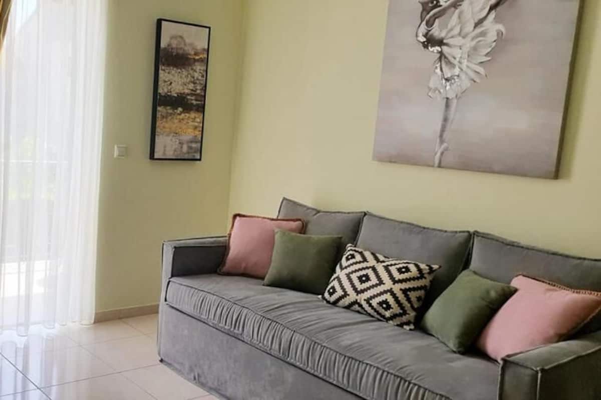 Departamento superior, 1 habitación | Ropa de cama de alta calidad y caja de seguridad en la habitación