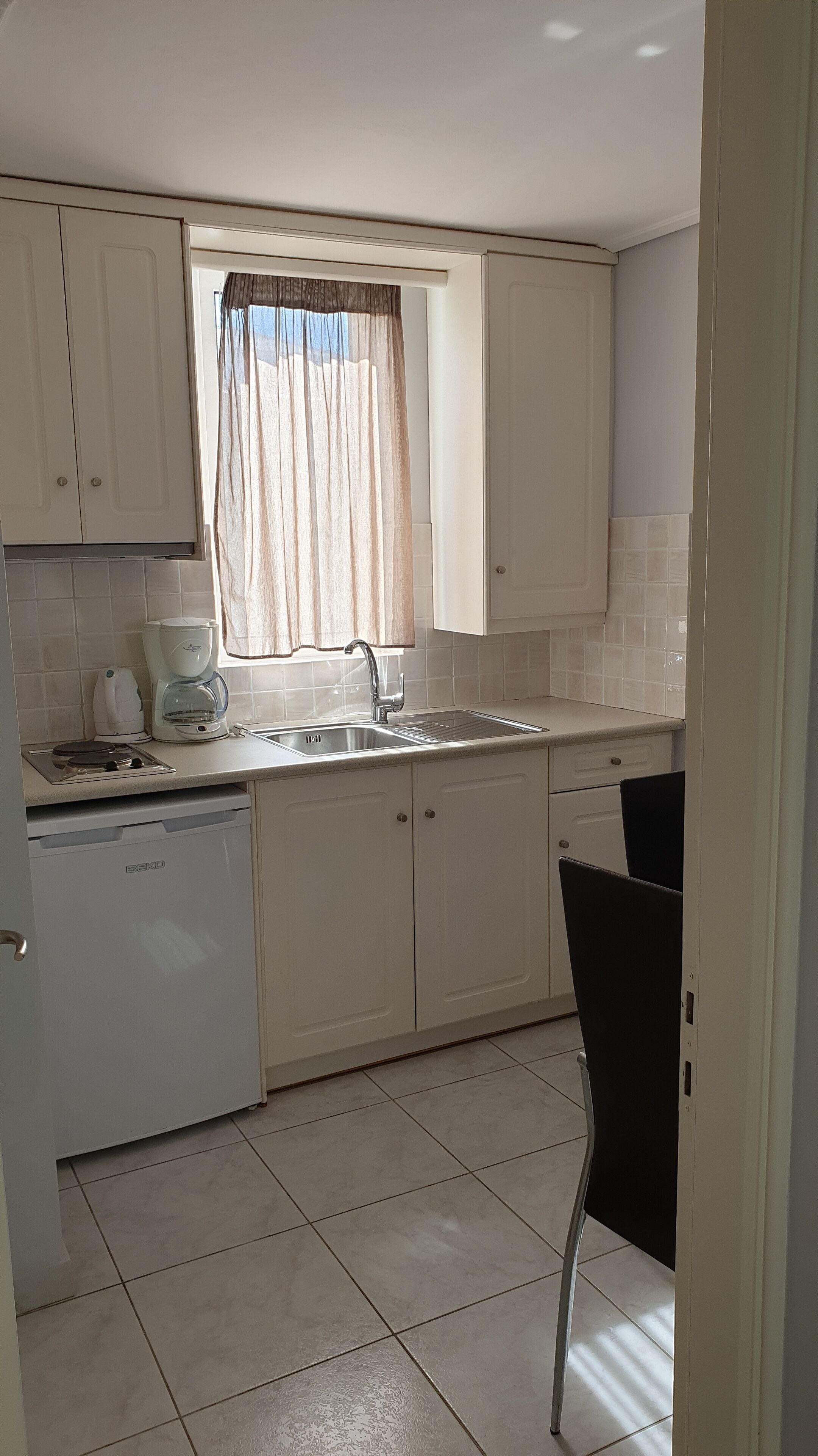 apartment, 2 bedrooms (split level) | private kitchen | fridge, stovetop, coffee/tea maker, electric kettle