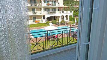Apartment, 2 Bedrooms (Split Level) | View from room