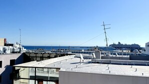 Superior Room with City & Sea view | テラス / パティオ