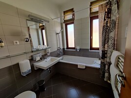 Double Room | Bathroom | Hair dryer, towels