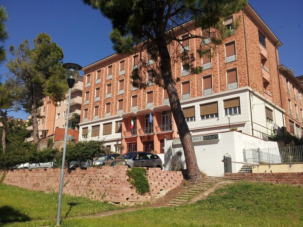 Front of property - San Gabriele (Loreto)