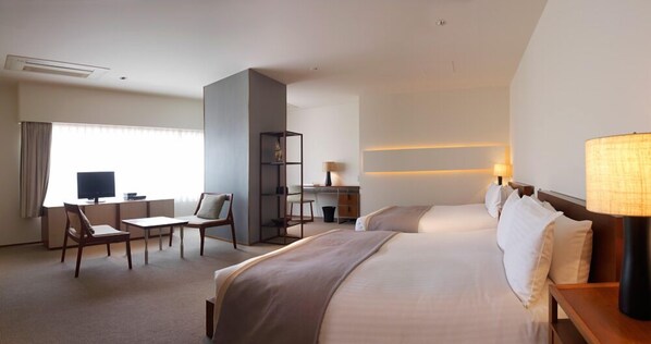 Hypo-allergenic bedding, in-room safe, desk, blackout drapes - Hotel CLASKA (Tokyo)