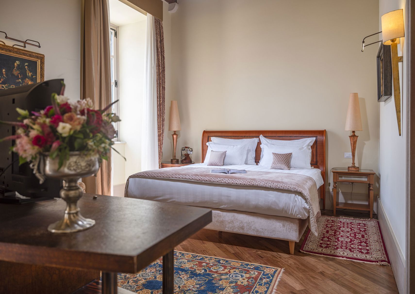 Premium bedding, Tempur-Pedic beds, minibar, in-room safe
