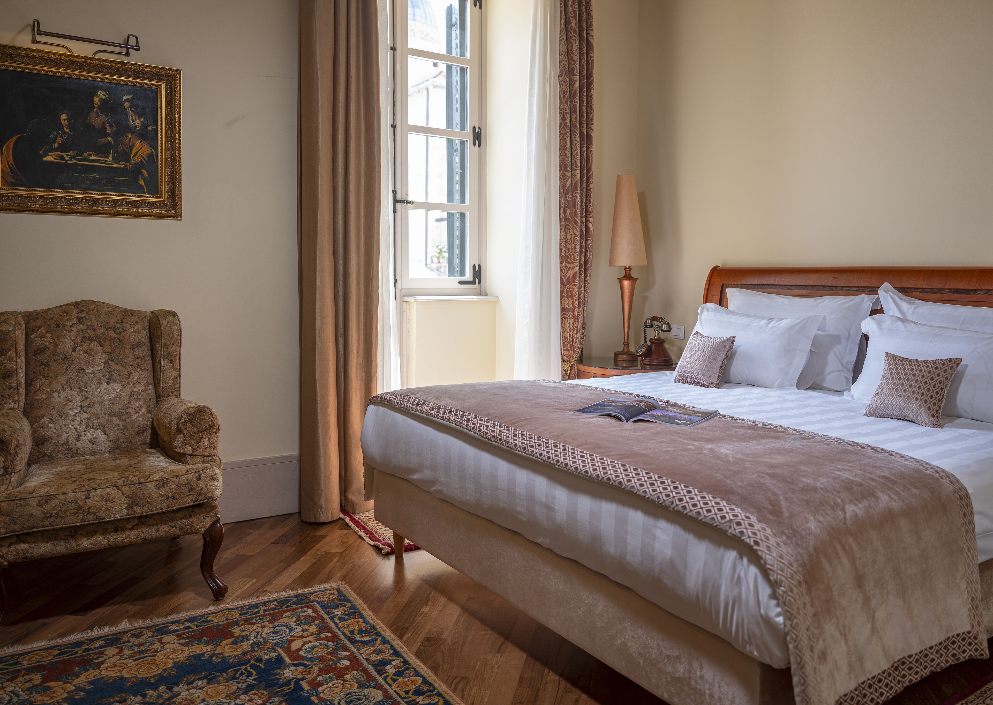 heritage suite | 1 bedroom, premium bedding, tempur-pedic beds, minibar