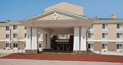 Holiday Inn Express Hotel & Suites LAMAR by IHG