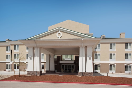 Holiday Inn Express Hotel & Suites LAMAR by IHG