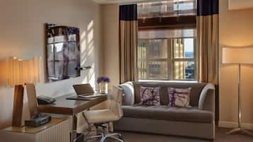1 bedroom, Frette Italian sheets, premium bedding, minibar