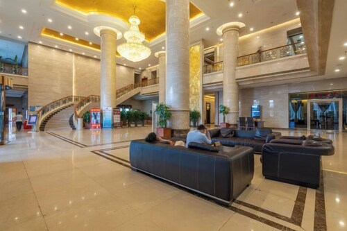Petroleum Hotel