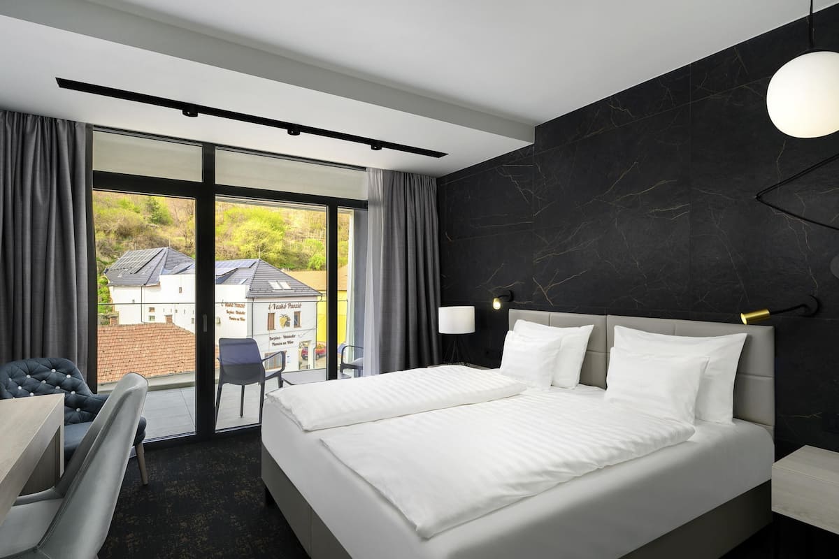 Quarto standard, 2 camas de solteiro | 1 quarto, frigobar, cofres nos quartos, escrivaninha