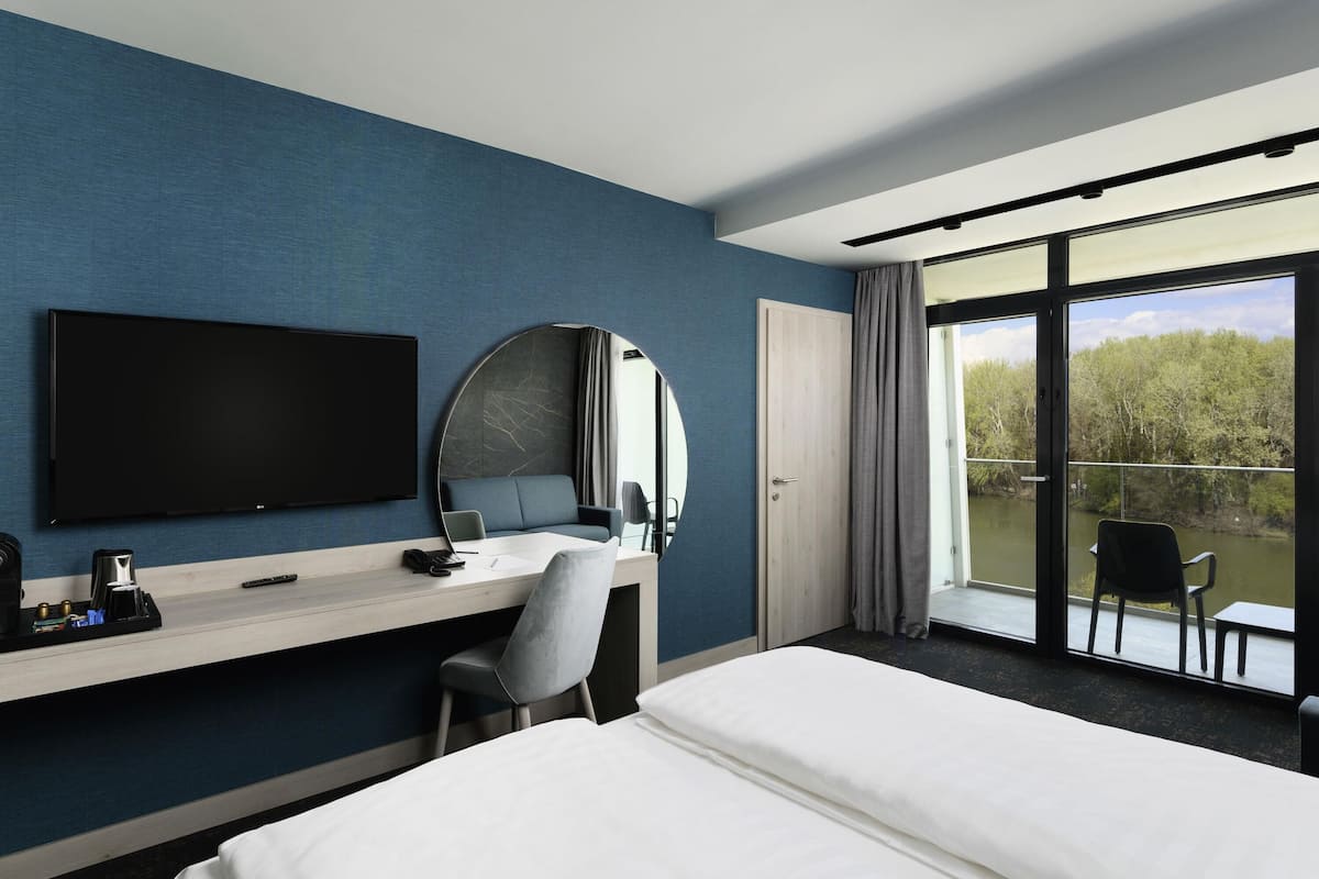 Superior Double Room, 1 Double Bed with Sofa bed