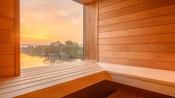 エグゼクティブ ルーム ダブルベッド 1 台ソファーベッド付き | ミニバー、セーフティボックス (室内)、デスク、ノートパソコン用作業スペース