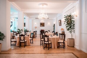 Dining - Richmond Hotel (Constanta)