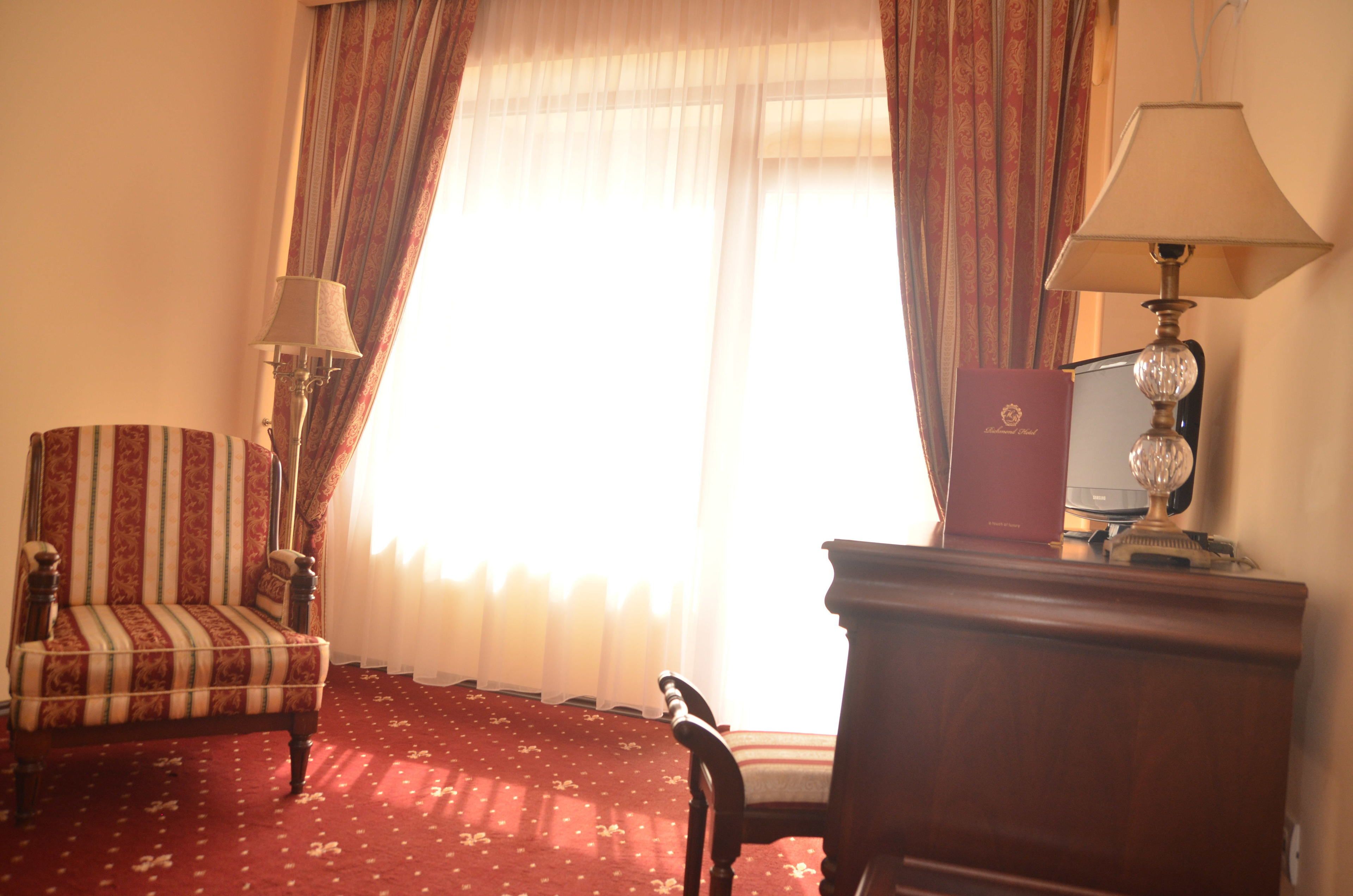 standard apartment | minibar, in-room safe, desk, soundproofing