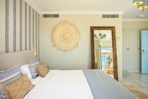 Ropa de cama de alta calidad y minibar 