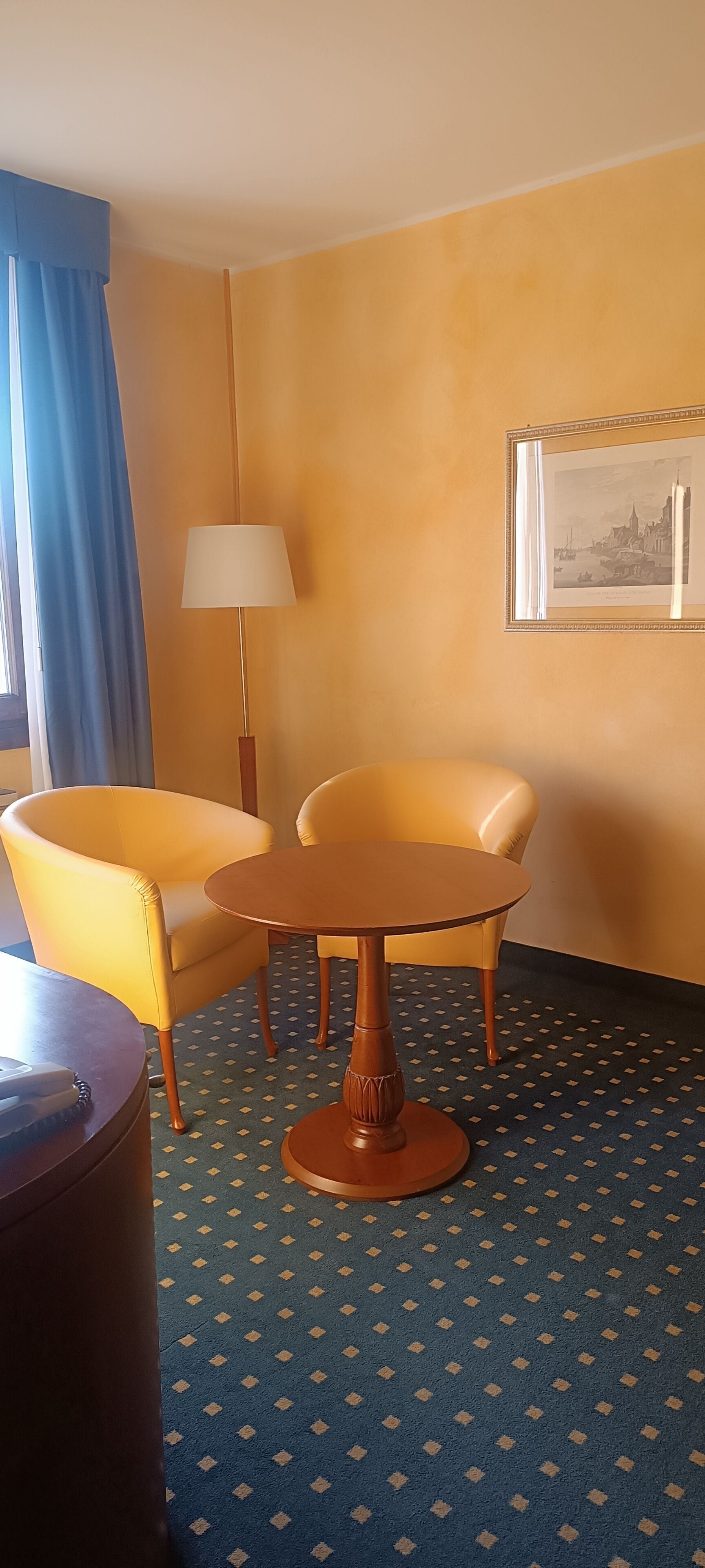 family suite , lake view | living area | flat-screen tv