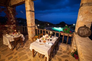 Outdoor dining - Hoyran Wedre Country Houses (Demre)