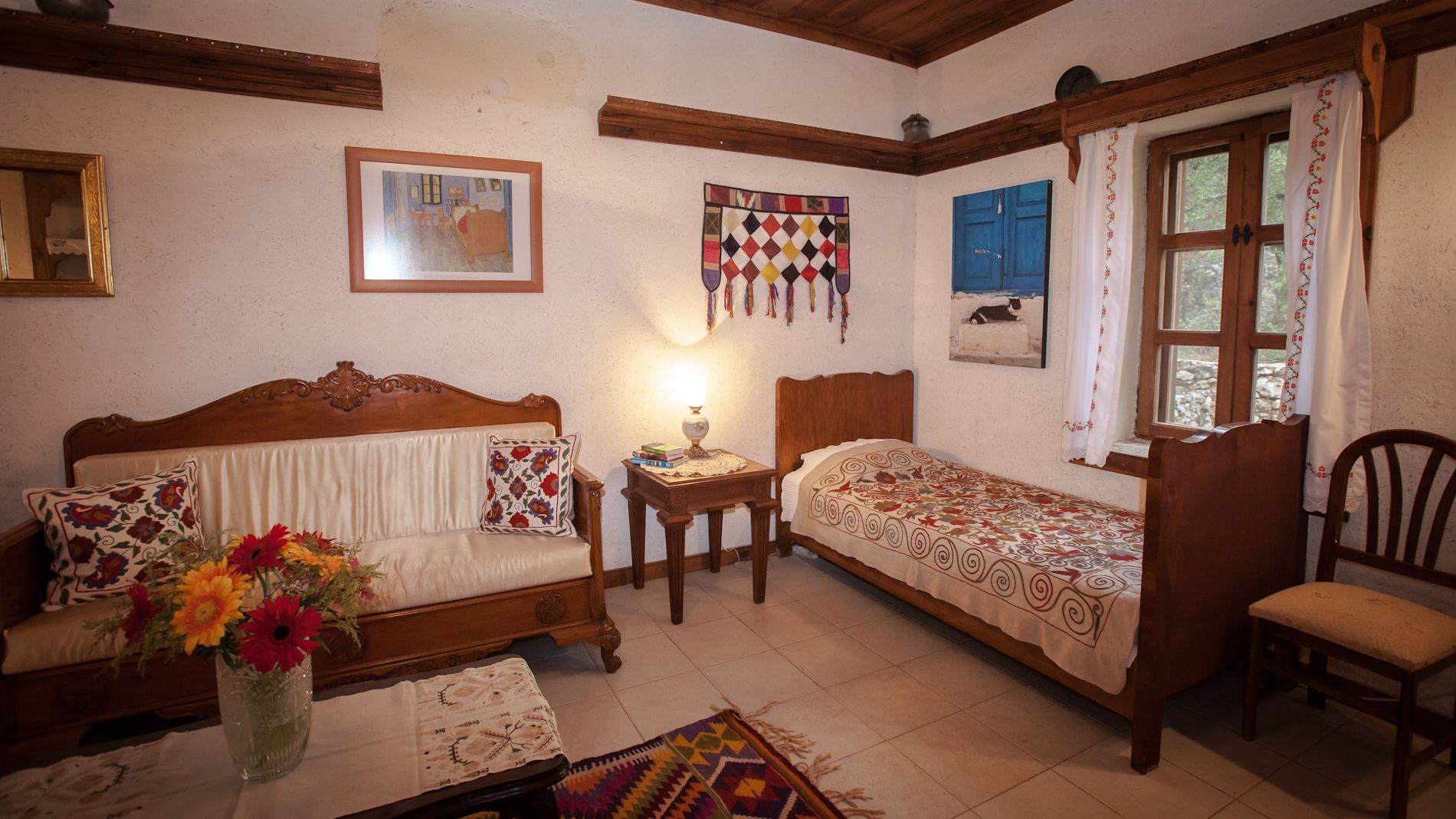 Egyptian cotton sheets, Select Comfort beds, in-room safe, soundproofing
