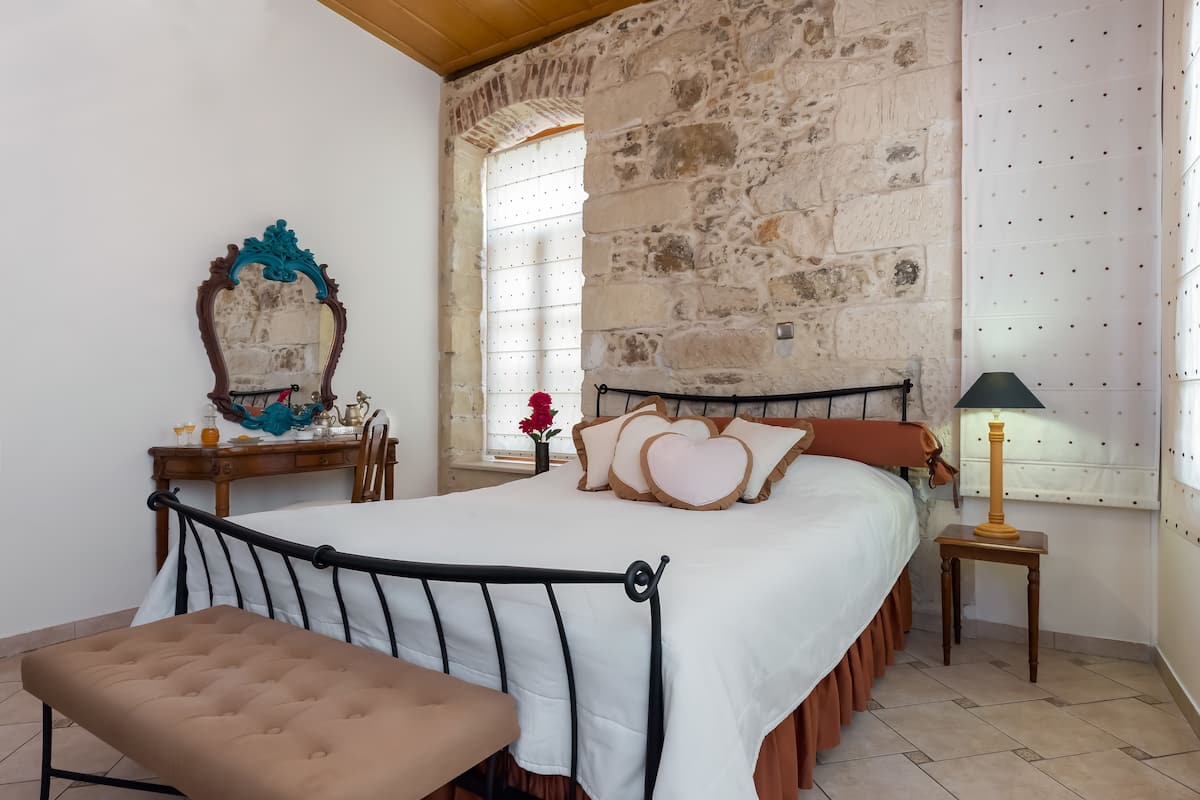 Superior Room | Egyptian cotton sheets, premium bedding, pillowtop beds, free minibar