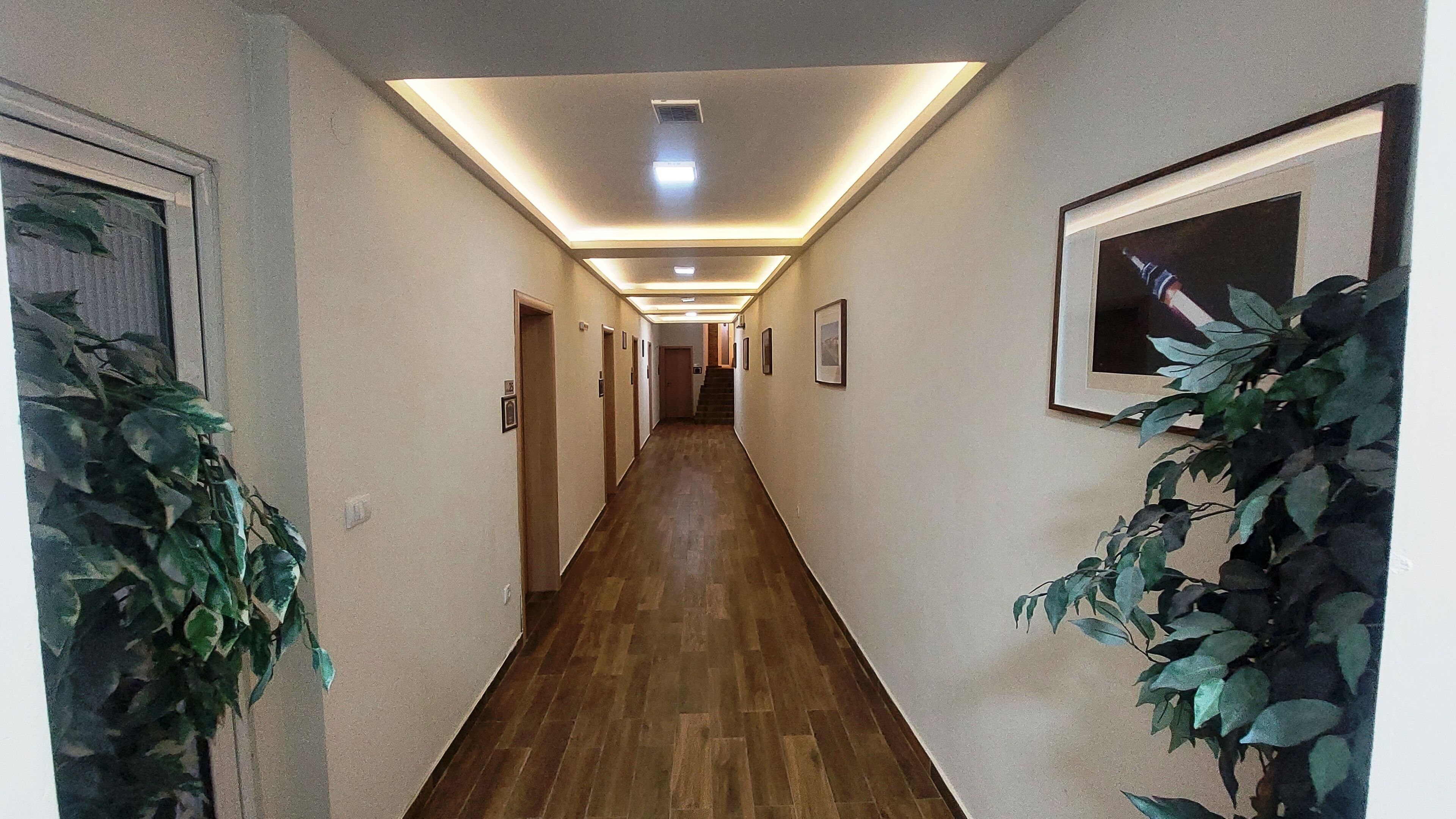 Hypo-allergenic bedding, pillow-top beds, in-room safe