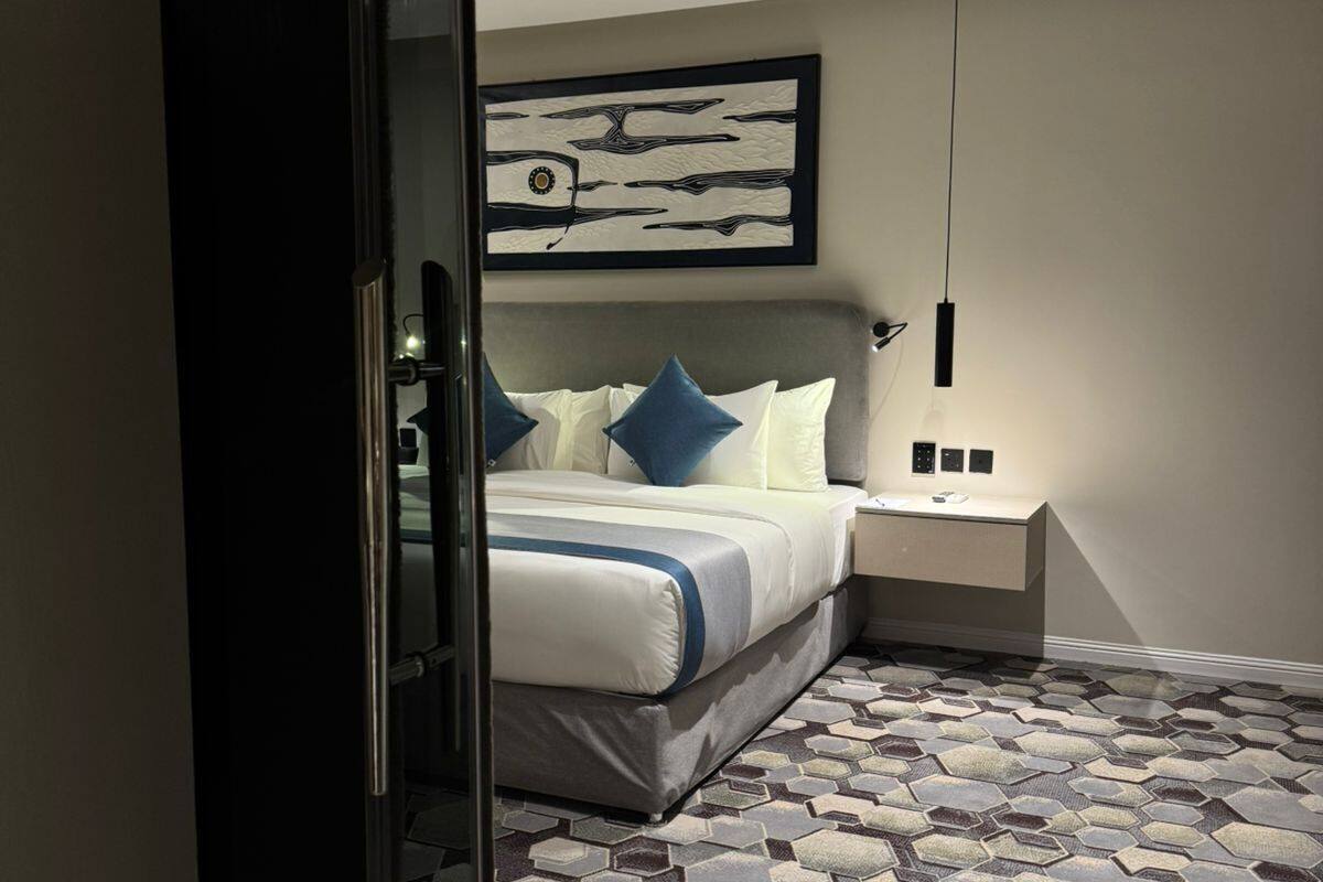 royal suite, 1 king bed | minibar, in-room safe, individually furnished, desk