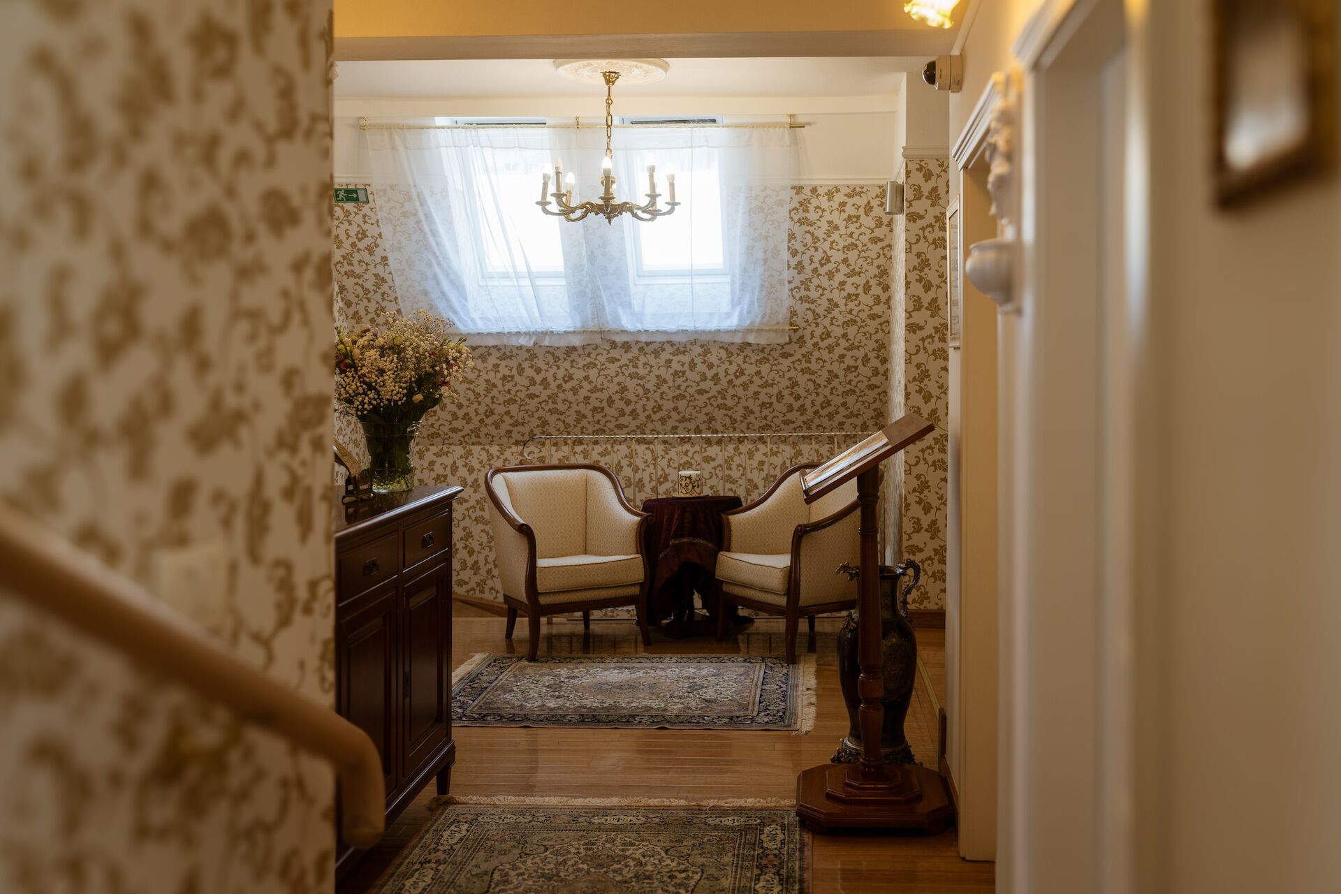 Photo - Allegro Hotel