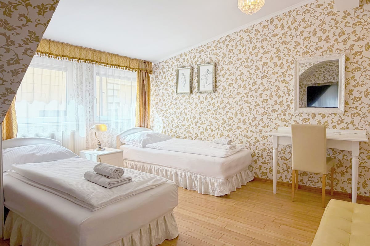 Classic-Zweibettzimmer | Zimmersafe, individuell dekoriert, individuell eingerichtet