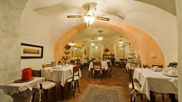 تناول الطعام