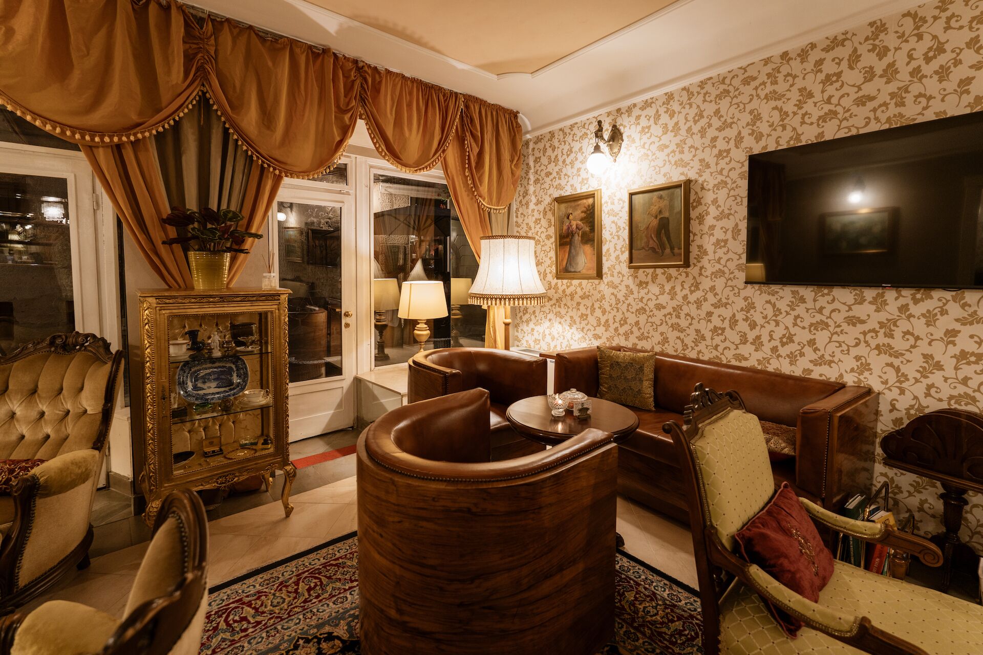 Photo - Allegro Hotel