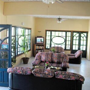 Lobby lounge - Kyra Panaghia (Karpathos)