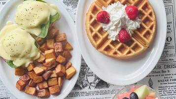 Desayuno a la carta incluido todos los días